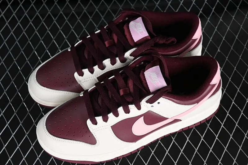 All Categories Nk SB Dunk Series Nk SB Dunk Low Low-top sneakers Nk Dunk Low Burgundy Valentine's Day SB low-top sports and leisure sneakers DR9705-100
